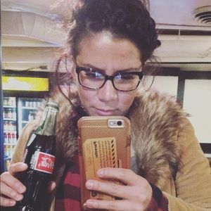 Meet your Posher, Paula